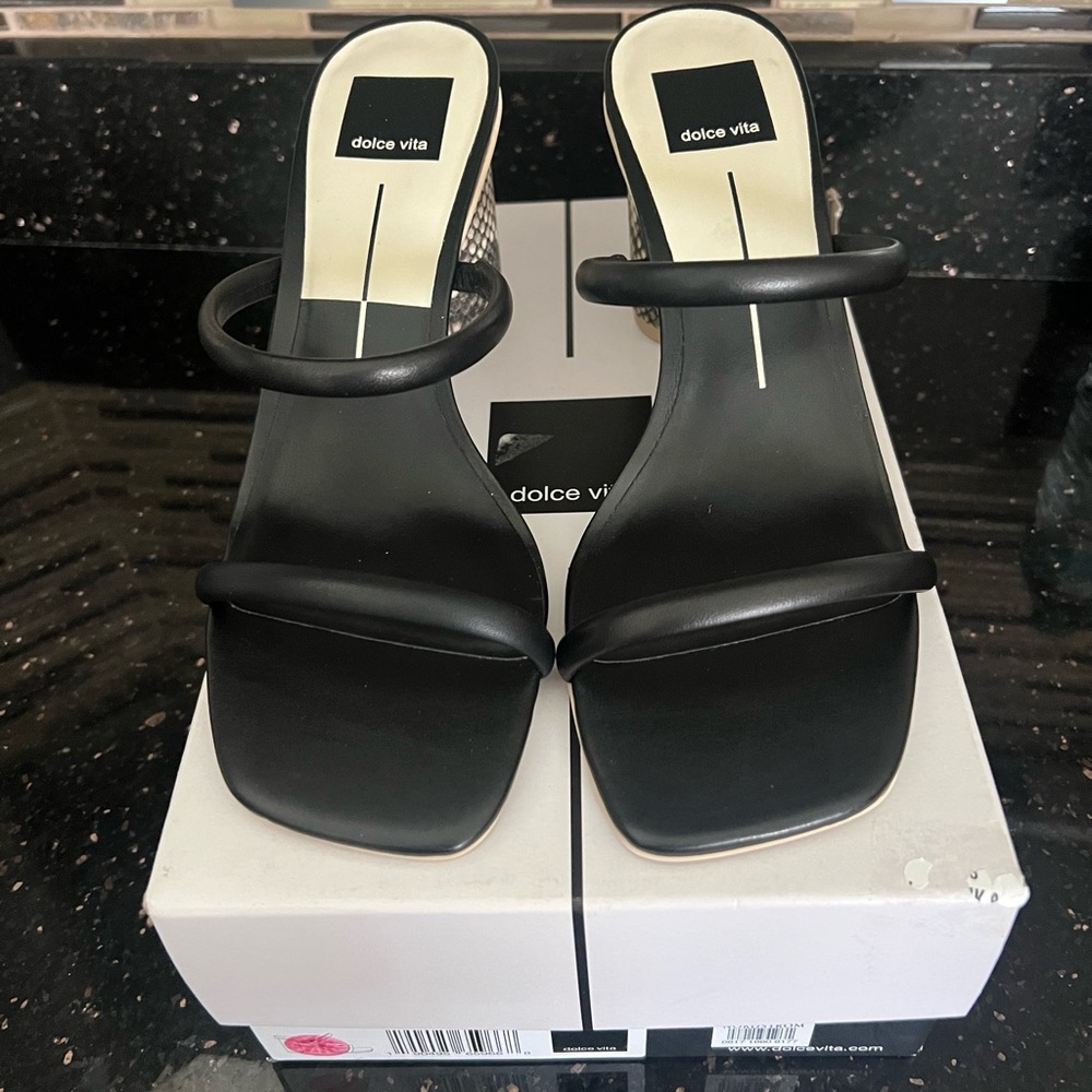 Dolce Vita Black Women's Noles Sandal